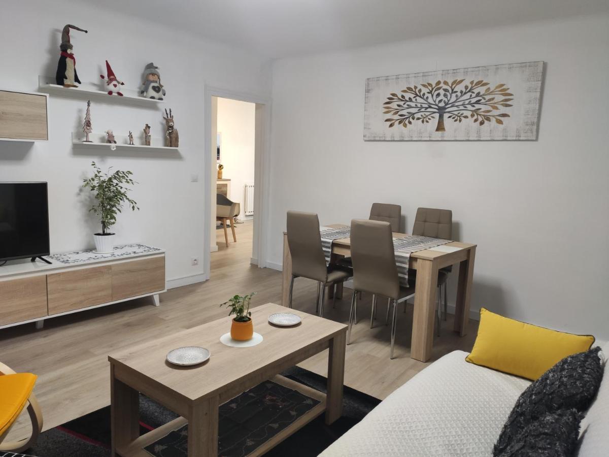 Apartamento Estel ลาเซวดูร์เชย์ ภายนอก รูปภาพ